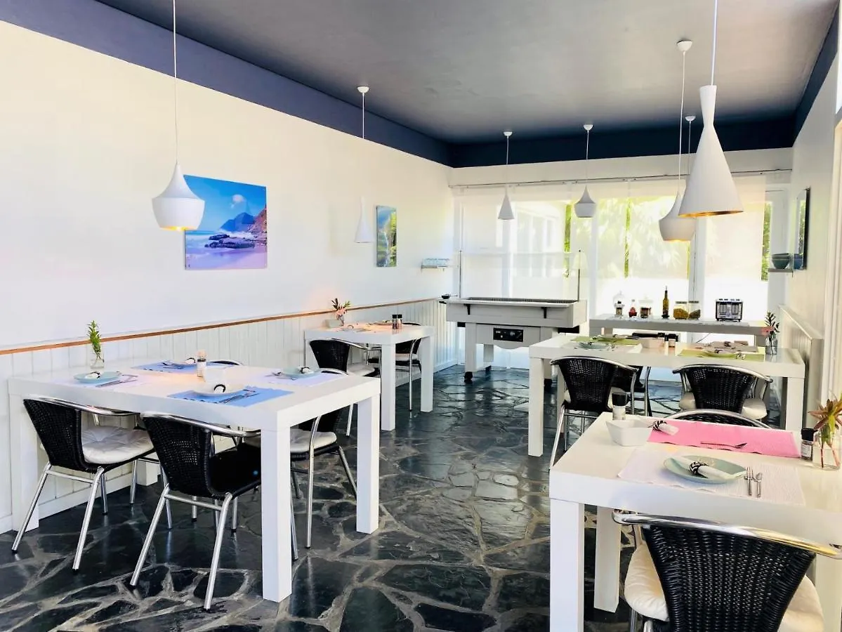 Southern Cross Guesthouse Somerset West