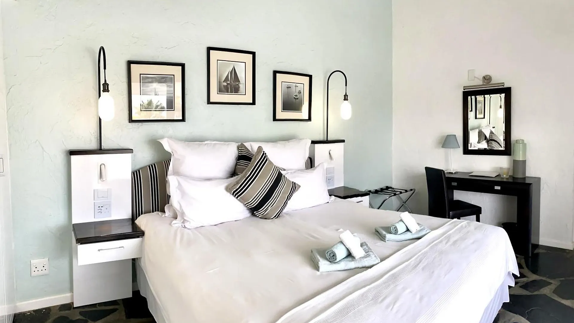 Southern Cross Guesthouse Somerset West